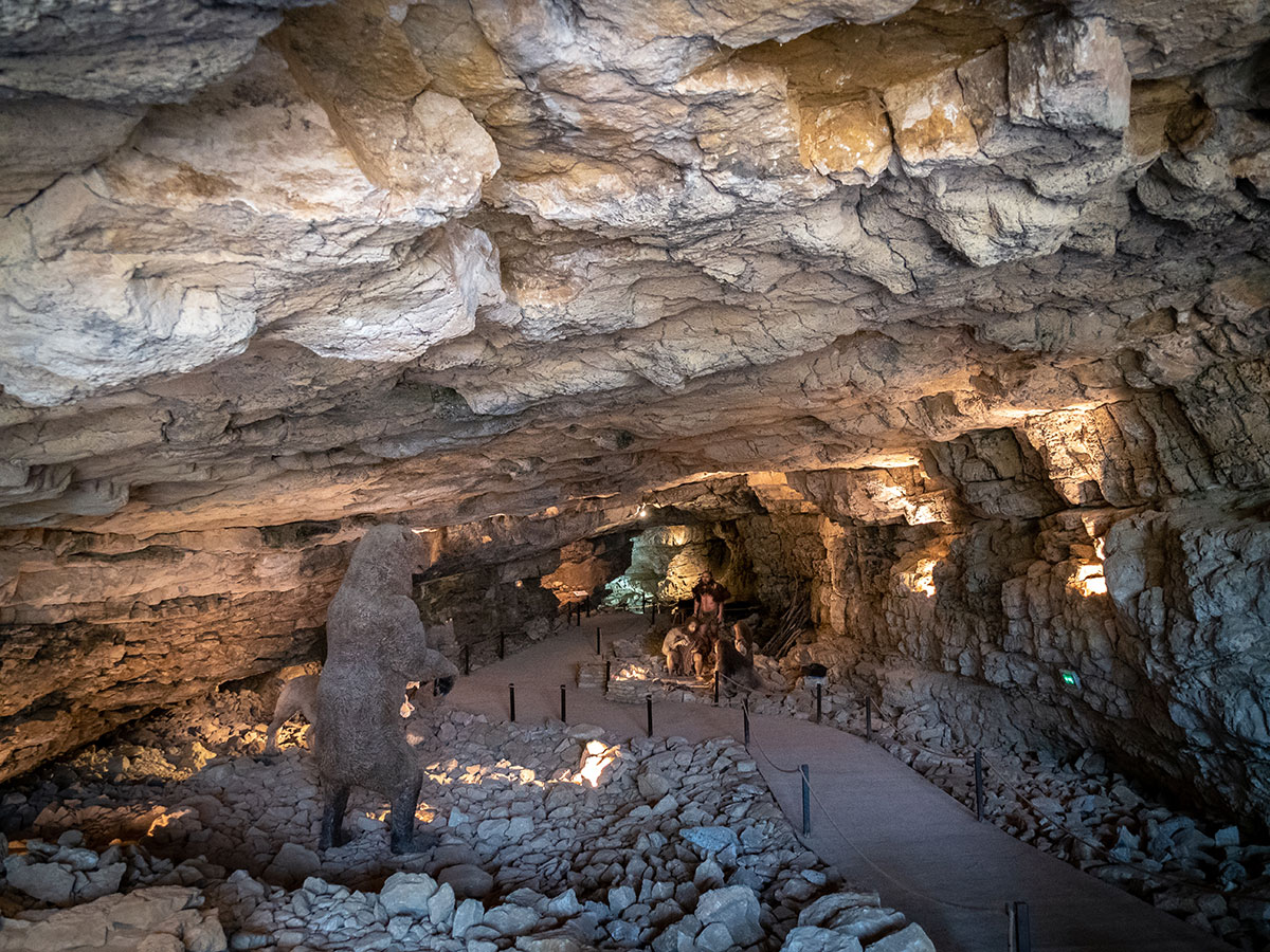 Ardèche grotte de Soyons
