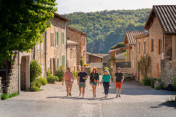 Week-end à une heure de Lyon : visiter Tournon en famille ou entre amis